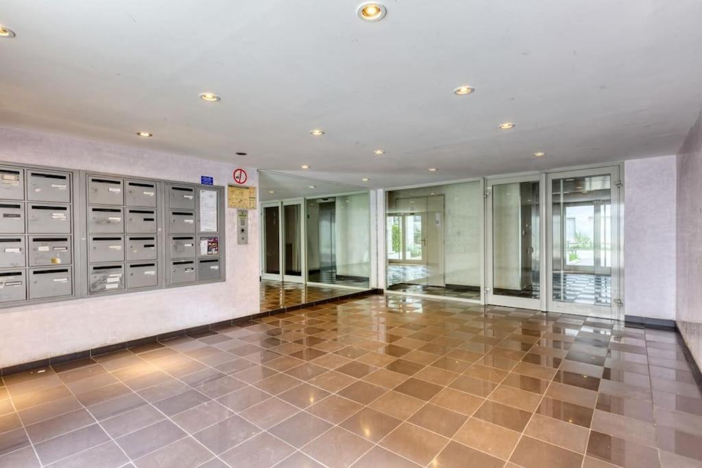 Premium Flat 6 People With Billard And Terrace Stade De France แซงต์-เดอนี ภายนอก รูปภาพ