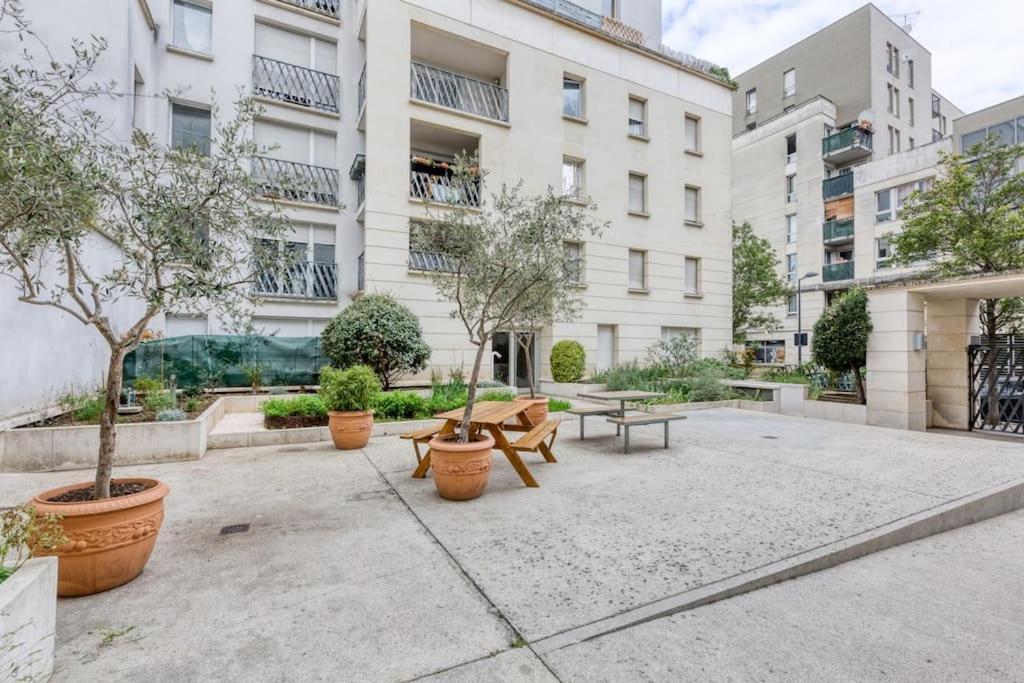 Premium Flat 6 People With Billard And Terrace Stade De France แซงต์-เดอนี ภายนอก รูปภาพ